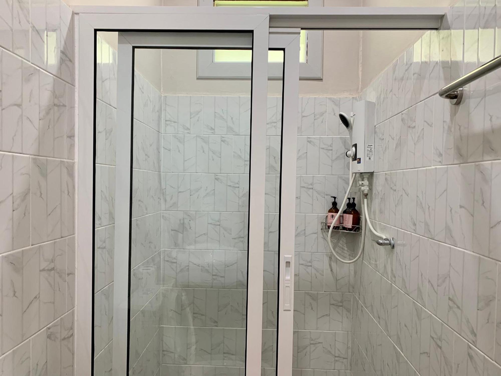 Funwan Hotel Li Ngoại thất bức ảnh