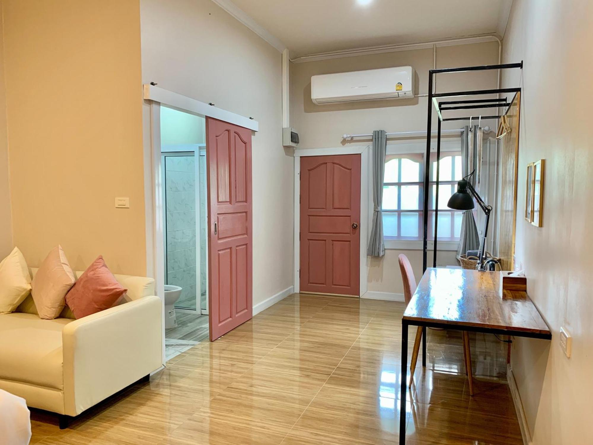 Funwan Hotel Li Ngoại thất bức ảnh